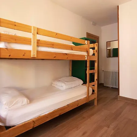 Green Hostel Oviedo Οβιέδο